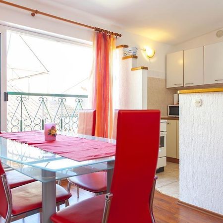 Carolija Apartment Макарська Екстер'єр фото
